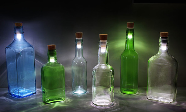 Tappo bottiglia con luce LED ricaricabile